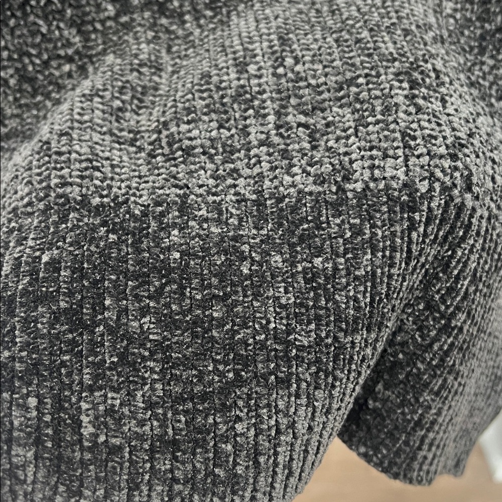 #137-Urban outfitters Sweater - Picture 7 of 7